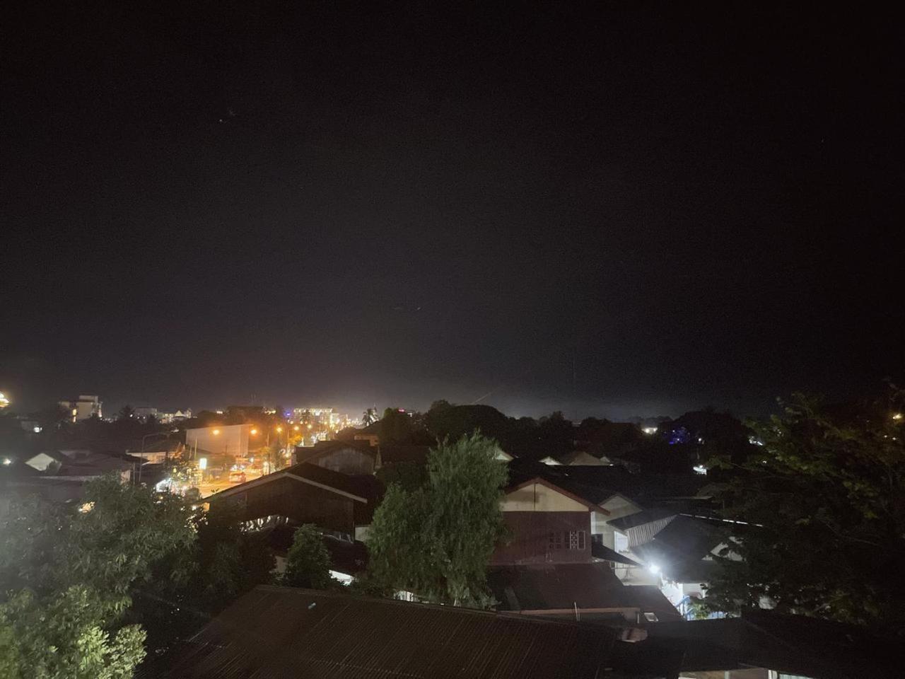 ואנג ויינג Smile Guesthouse Vangvieng מראה חיצוני תמונה