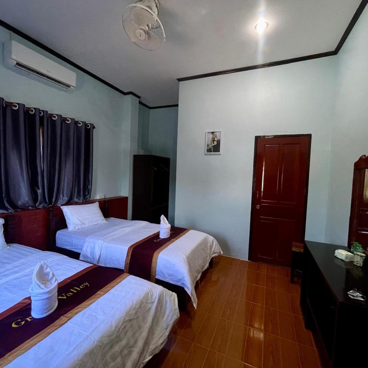 ואנג ויינג Smile Guesthouse Vangvieng מראה חיצוני תמונה