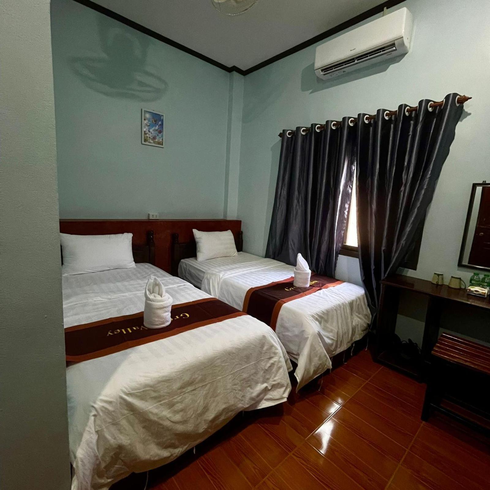 ואנג ויינג Smile Guesthouse Vangvieng מראה חיצוני תמונה
