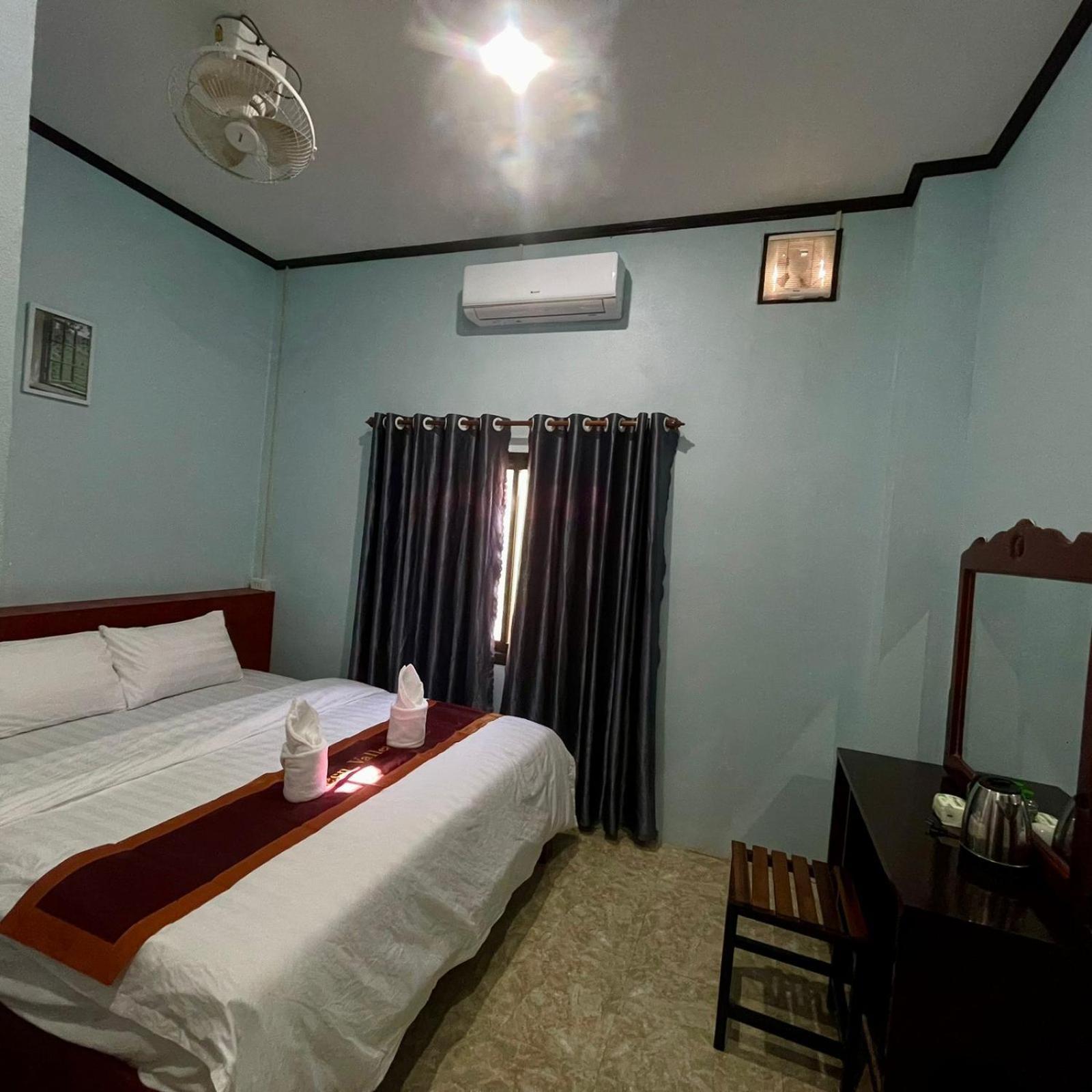 ואנג ויינג Smile Guesthouse Vangvieng מראה חיצוני תמונה
