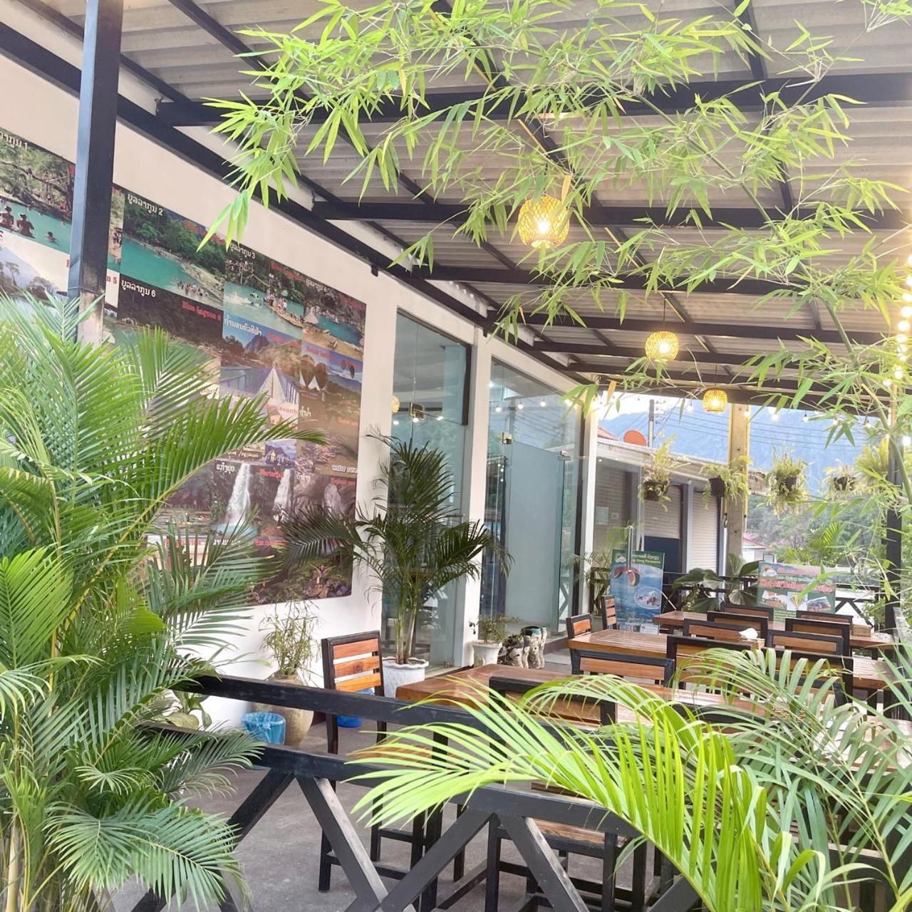 ואנג ויינג Smile Guesthouse Vangvieng מראה חיצוני תמונה