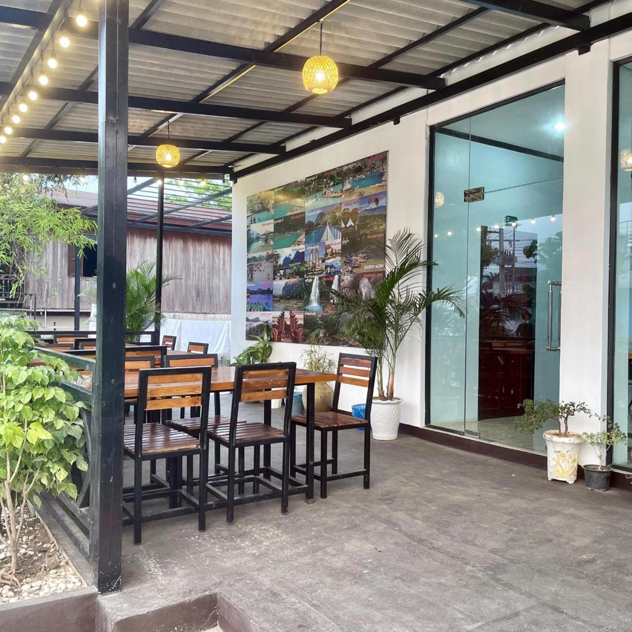 ואנג ויינג Smile Guesthouse Vangvieng מראה חיצוני תמונה